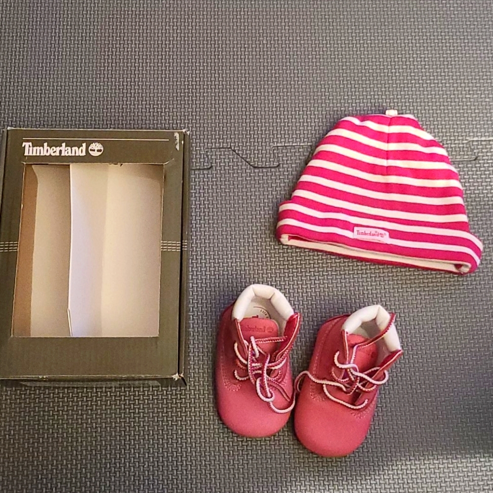 Toddler Pink Timberlands with hat